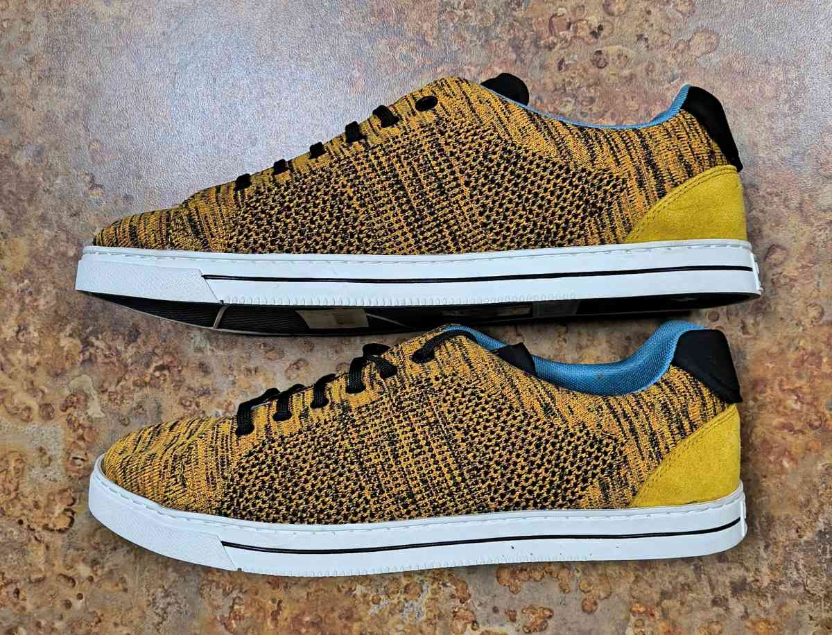 Ted Baker London Mens US 12 Low Top Fashion Sneaker  New - Brodhead, Wisconsin - FleaMarketBay