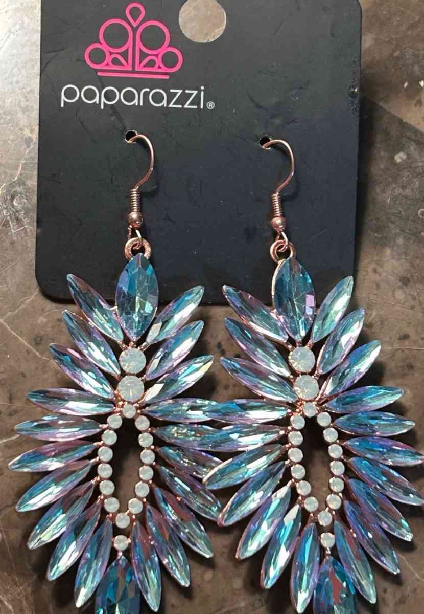 blue wing earrings - Fayetteville, North Carolina