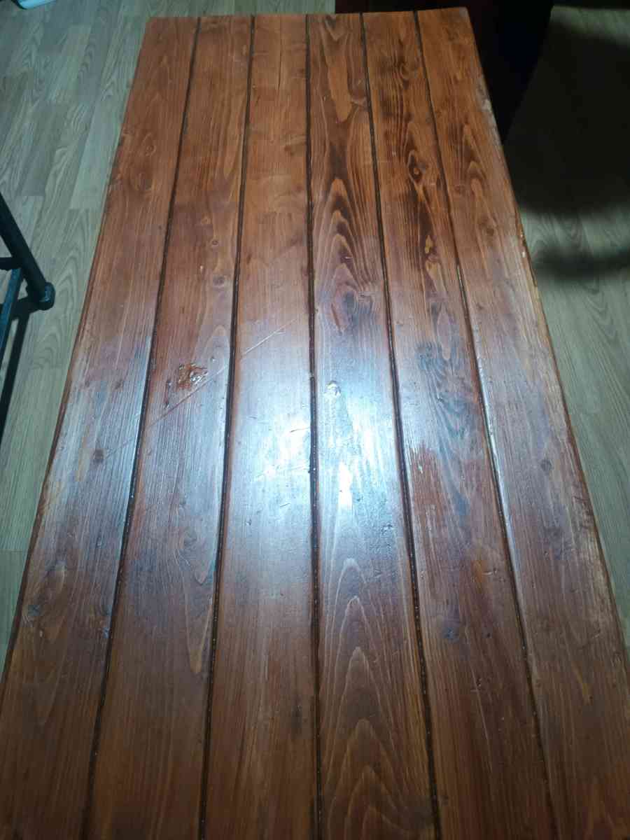 coffee table - Connellys Springs, North Carolina - FleaMarketBay