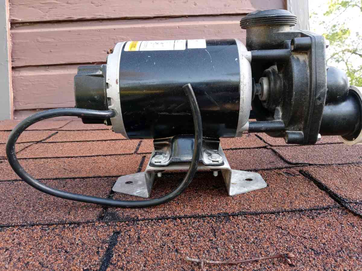 Water Pump - Houston, Texas - FleaMarketBay