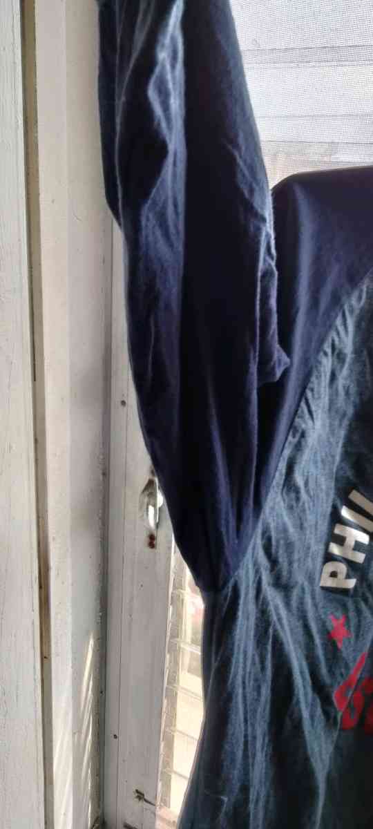 Philadelphia Phillies 3 qt Shirt - Norristown, Pennsylvania - FleaMarketBay