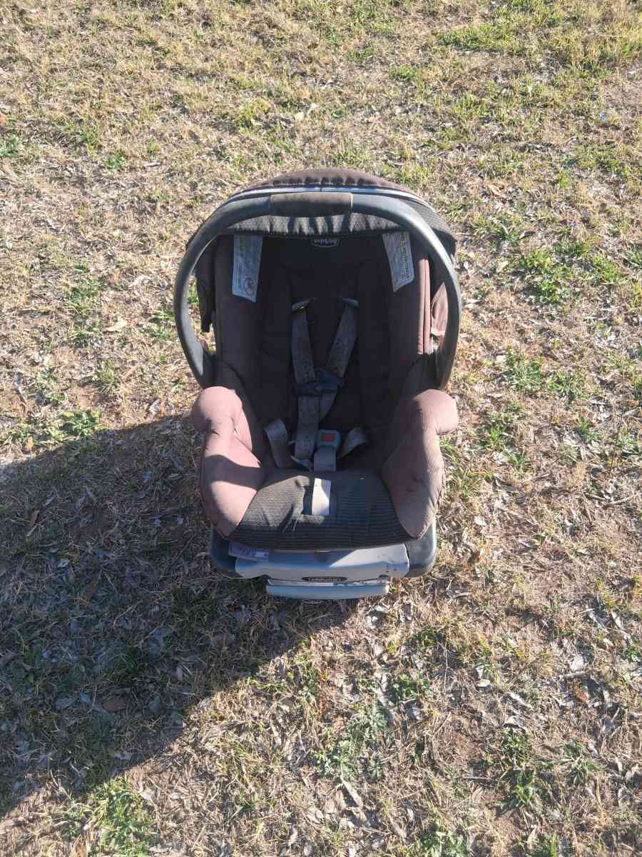 Baby car seat - Burnet, Texas