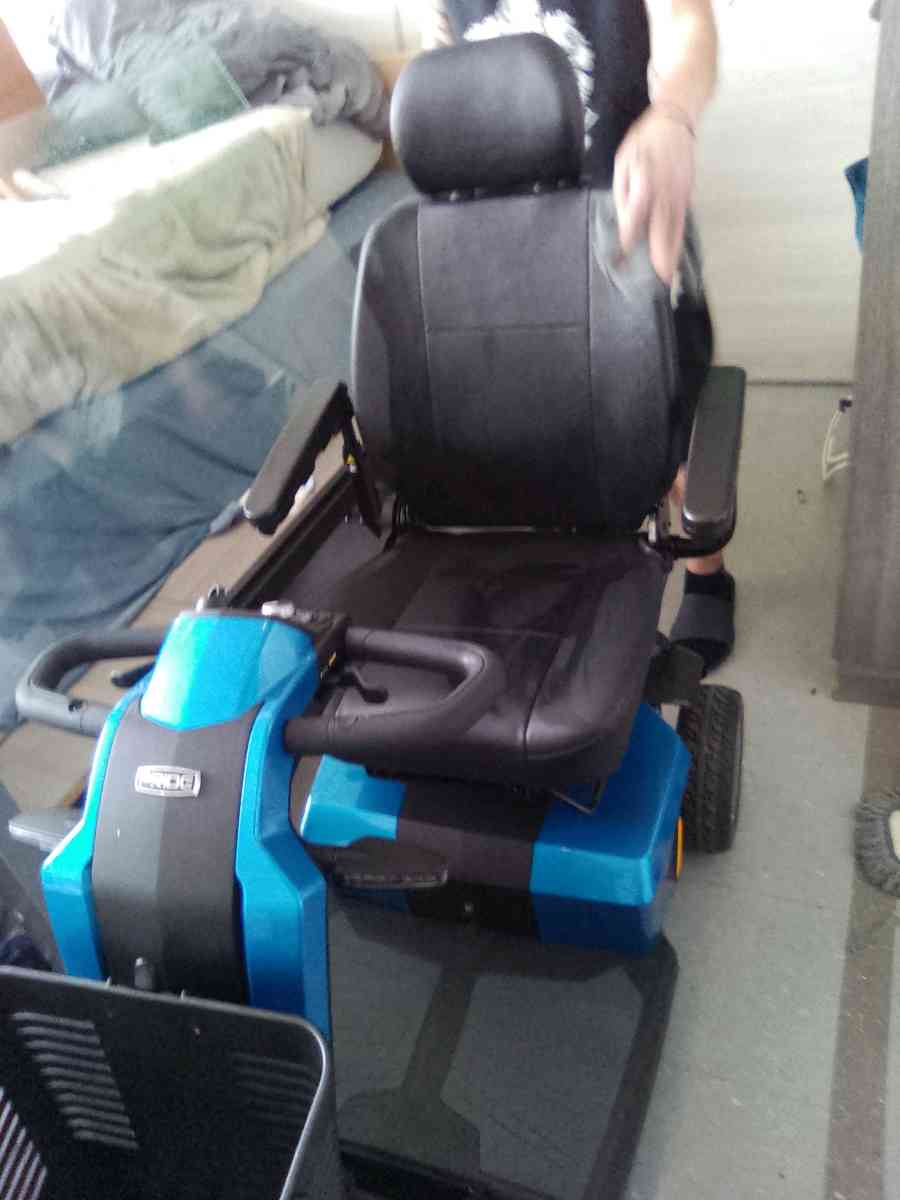 Pride S710LXW Victory LX Sport 4 Wheel Mobility Scooter - Seattle, Washington - FleaMarketBay