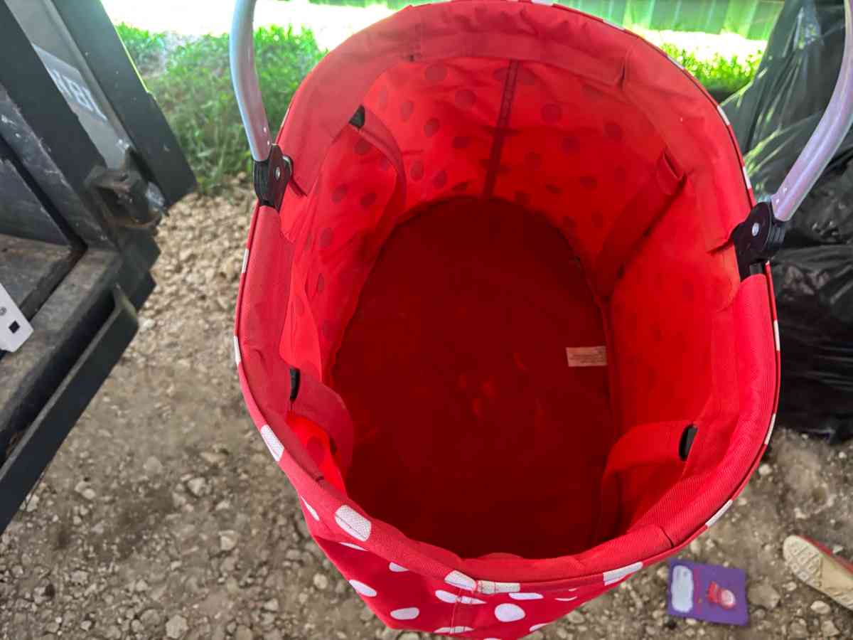 Picnic coat without lid - Rockdale, Texas - FleaMarketBay