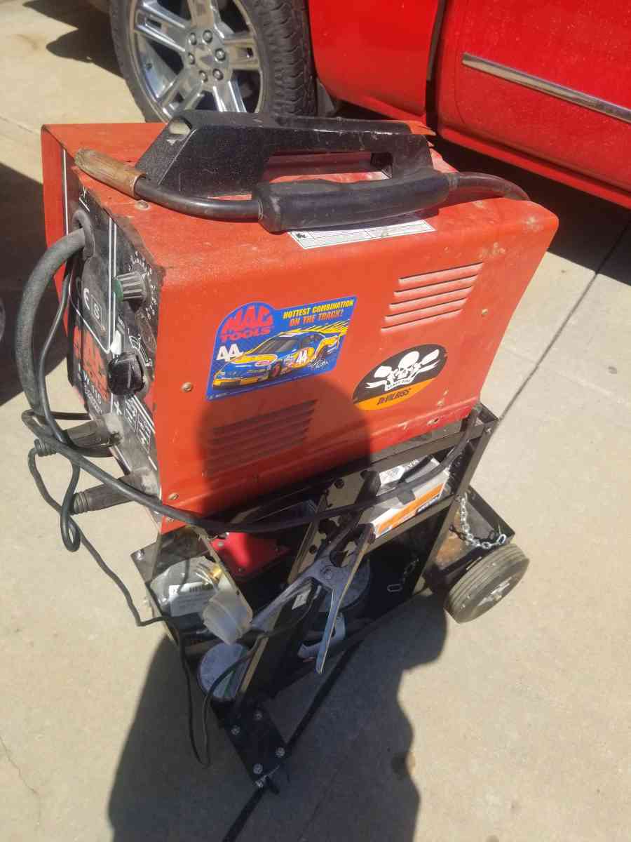 MIG Welder 110V - Johnson, Kansas
