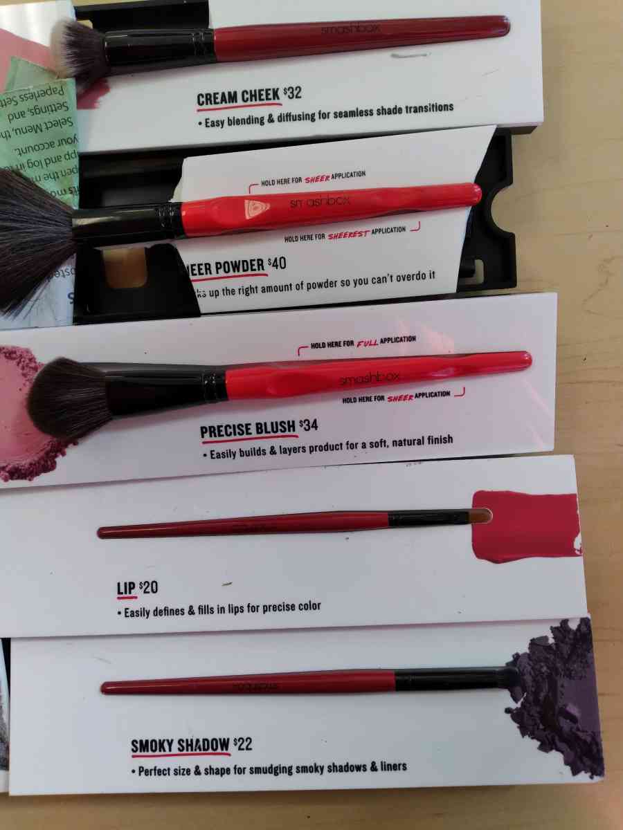 name brand makeup brushes by - San Antonio, Texas