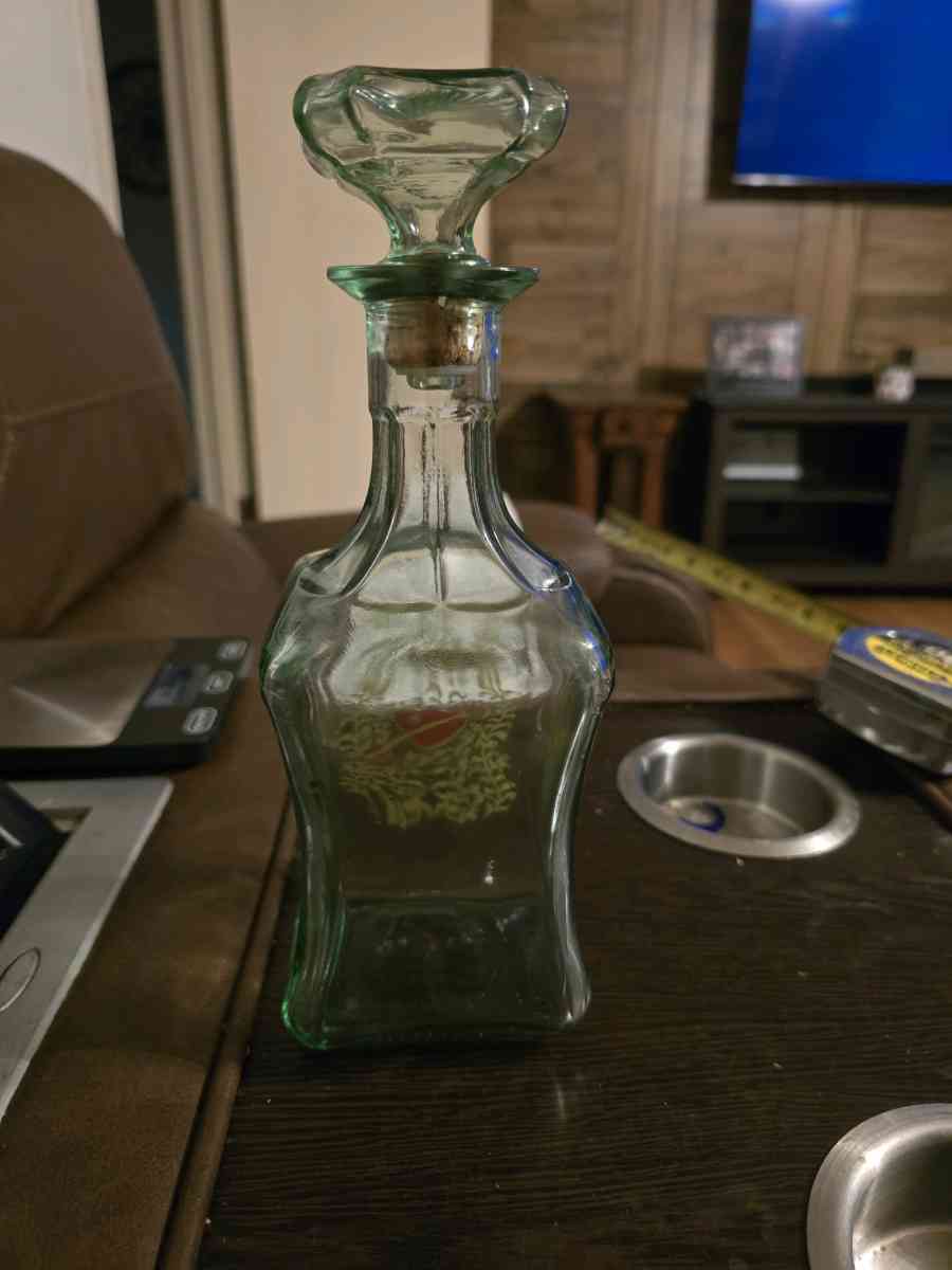 whiskey bottle - Bryan, Texas - FleaMarketBay