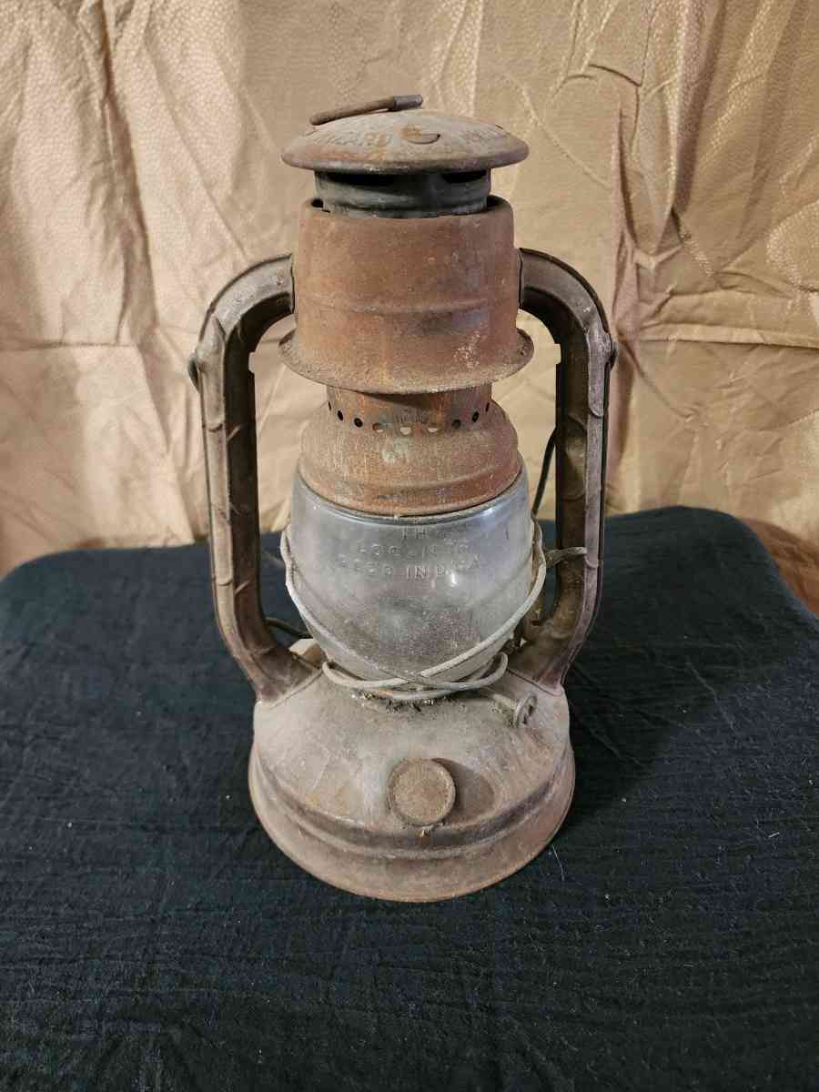 Deitz oil lamp - Knoxville, Tennessee
