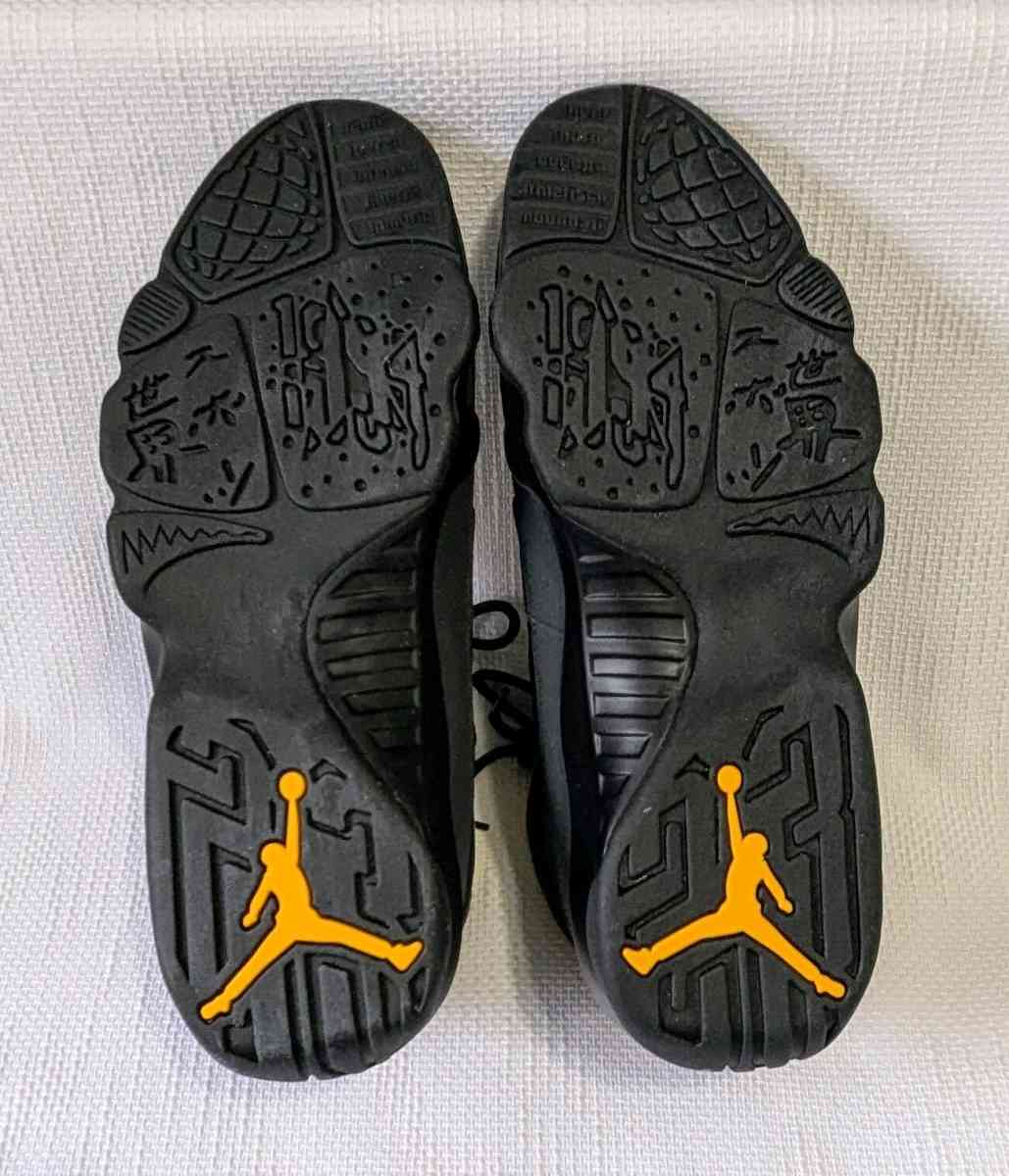 AIRJORDAN 9 RETRO Sneakers - Staten Island, New York - FleaMarketBay