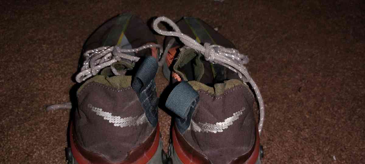 Nike reacts - Phoenix, Arizona - FleaMarketBay