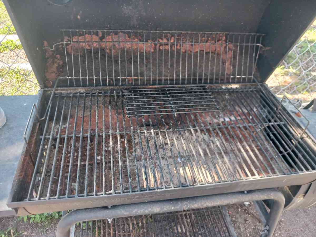 Nexgrill 29inch Barrel Offset Charcoal Smoker and Grill - Dade City, Florida - FleaMarketBay