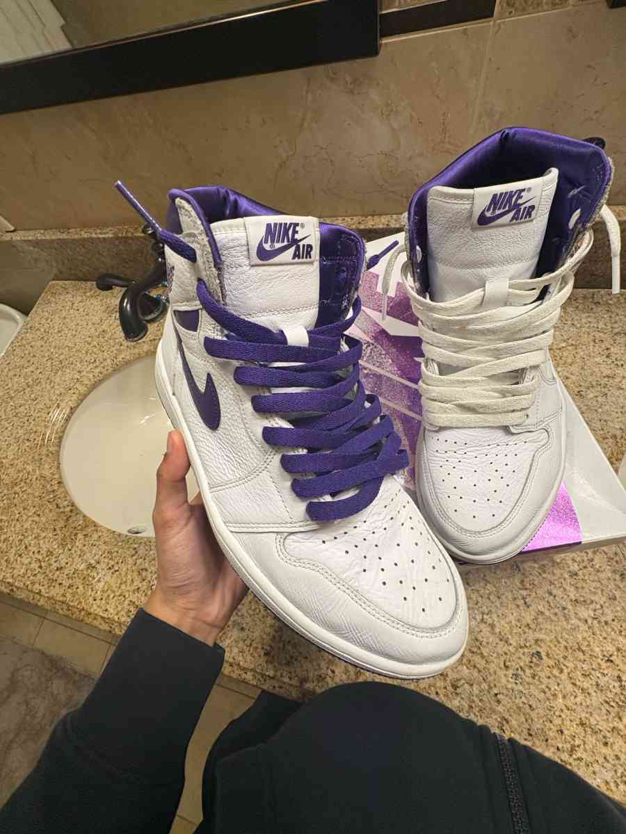 Jordan 1s high court purple - Centereach, New York - FleaMarketBay
