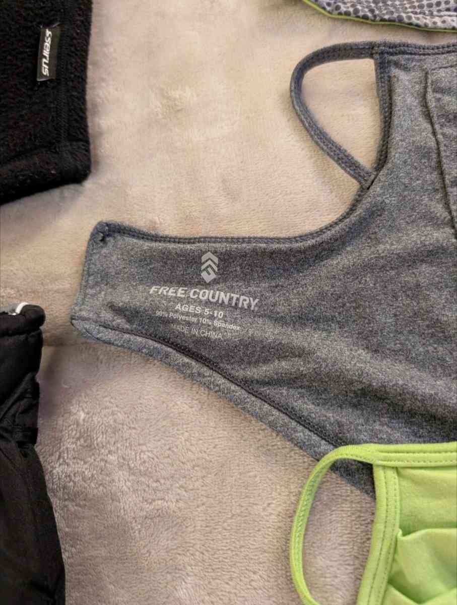 Free Country Youth Winter Bundle Face masks  gloves - Ashtabula, Ohio - FleaMarketBay