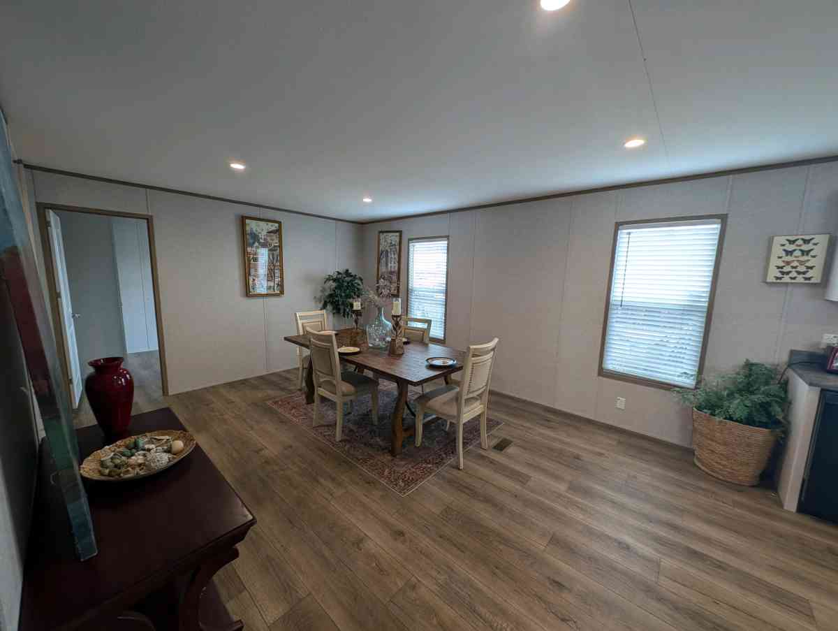 2025 Doublewide with 4 Bedroom and 2 Bathrooms - New Braunfels, Texas - FleaMarketBay