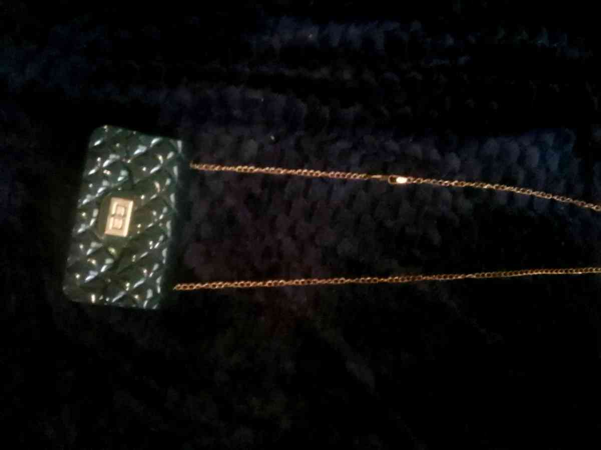 mini dark green bag - Atlanta, Georgia