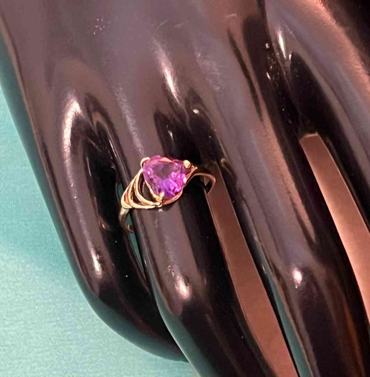 14K Gold Amethyst Heart Ring - Phelan, California - FleaMarketBay