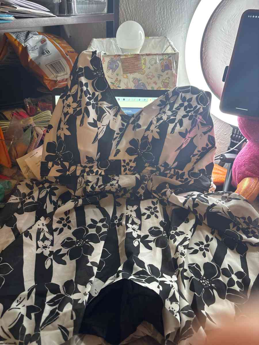 Womens Swimsuits - Saint Louis, Missouri - FleaMarketBay