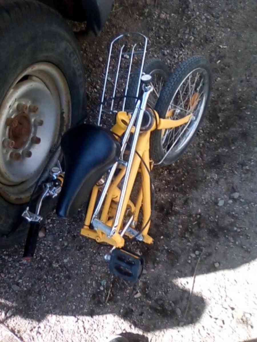 vintage 1982 16in folding bike - Commerce City, Colorado - FleaMarketBay
