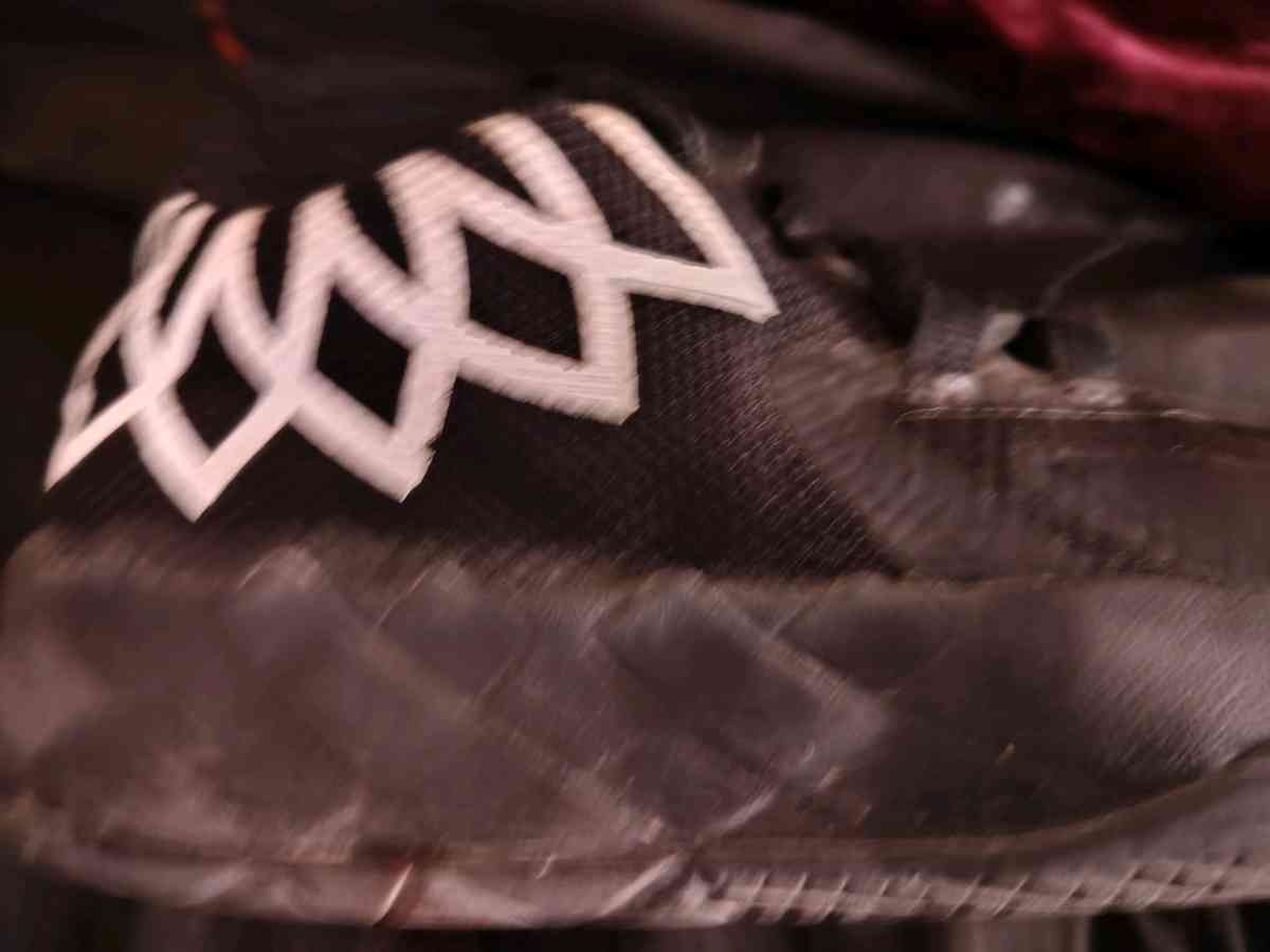 lemelo shoes - Arizona City, Arizona - FleaMarketBay