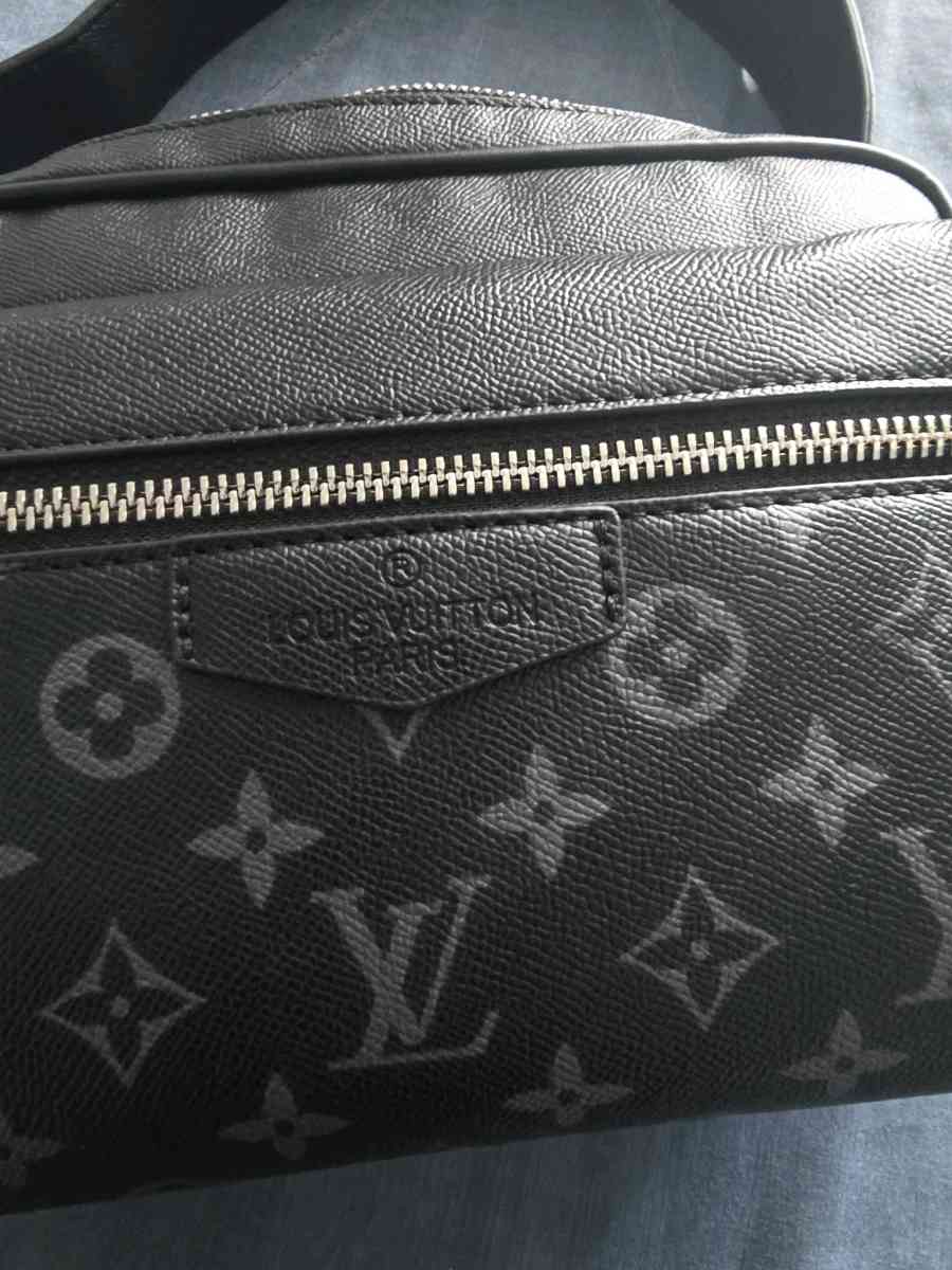 outdoor messenger bag - Freeport, New York - FleaMarketBay