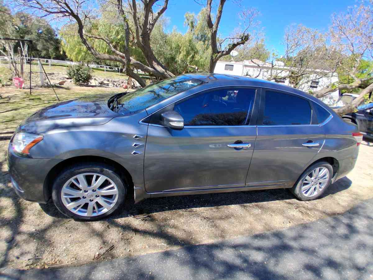 nissan sentra SL  2015 - Antelope, California - FleaMarketBay