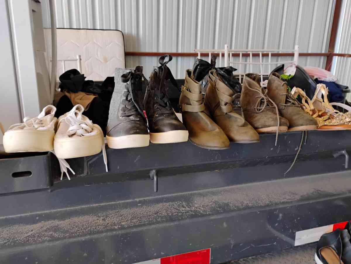 Womens shoes - Cameron, Texas - FleaMarketBay