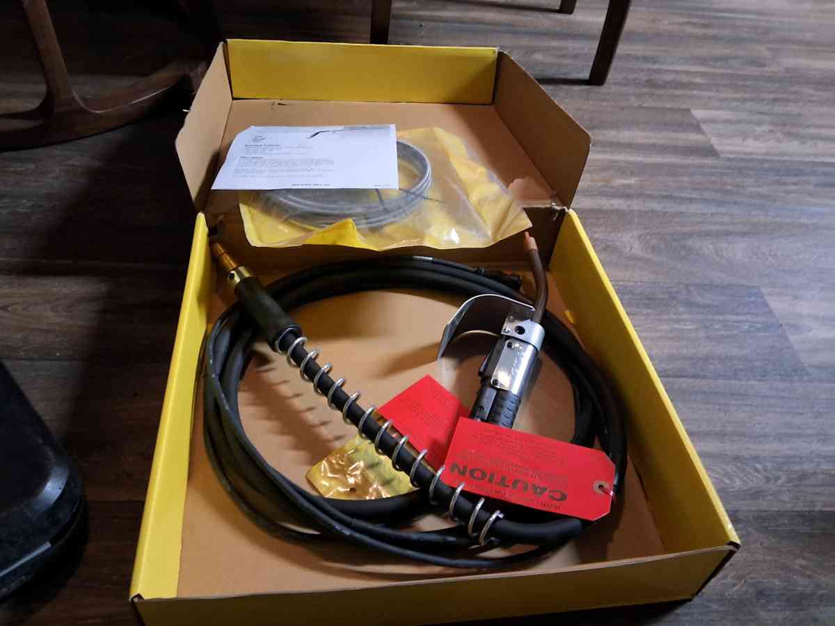 torch outfit open box new - Seattle, Washington - FleaMarketBay