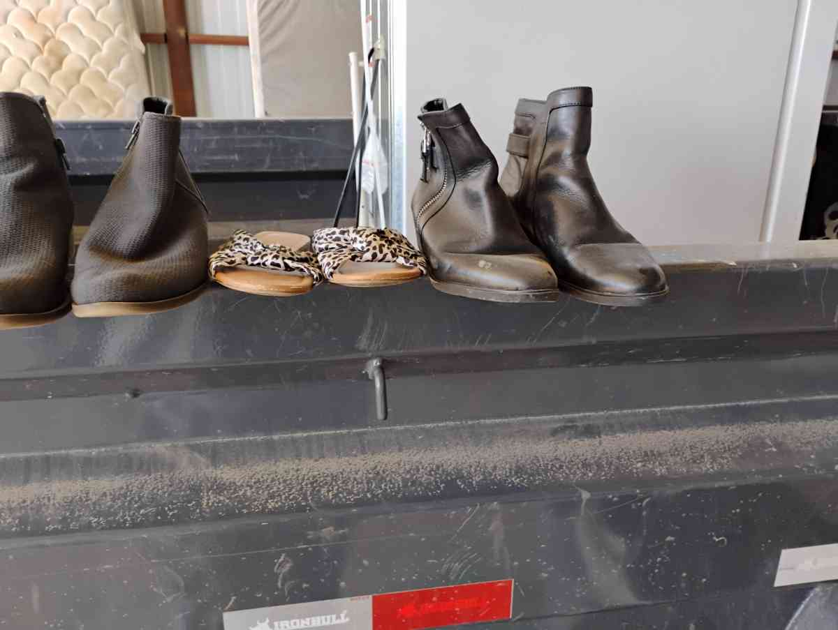 Women shoes - Cameron, Texas - FleaMarketBay