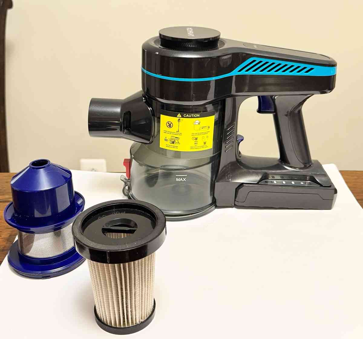 Lightweight Rechargeable Cordless Stick Vacuum 50 Minute Run - Falls Church, Virginia - FleaMarketBay