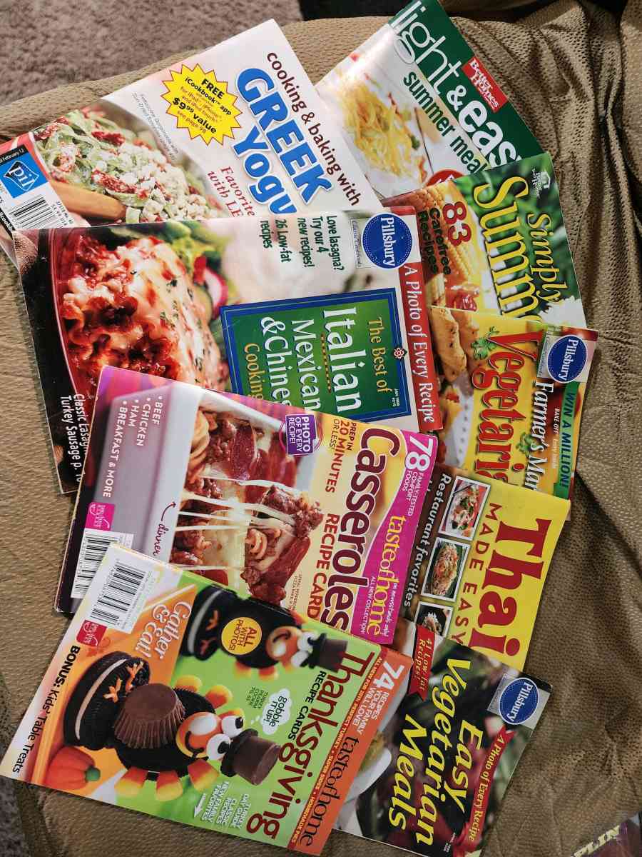 9 plus cooking magazines - Knoxville, Tennessee