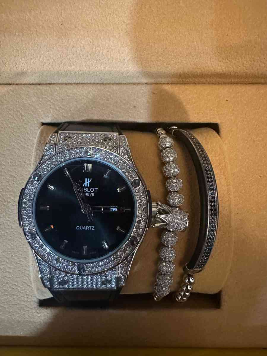 watch - Burlington, New Jersey - FleaMarketBay