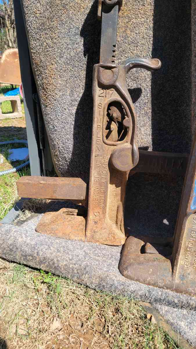 old jacks - Quitman, Texas - FleaMarketBay