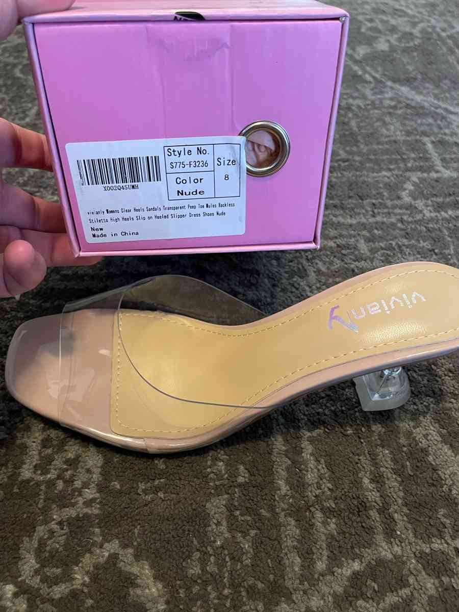 Women Heels - Los Angeles, California