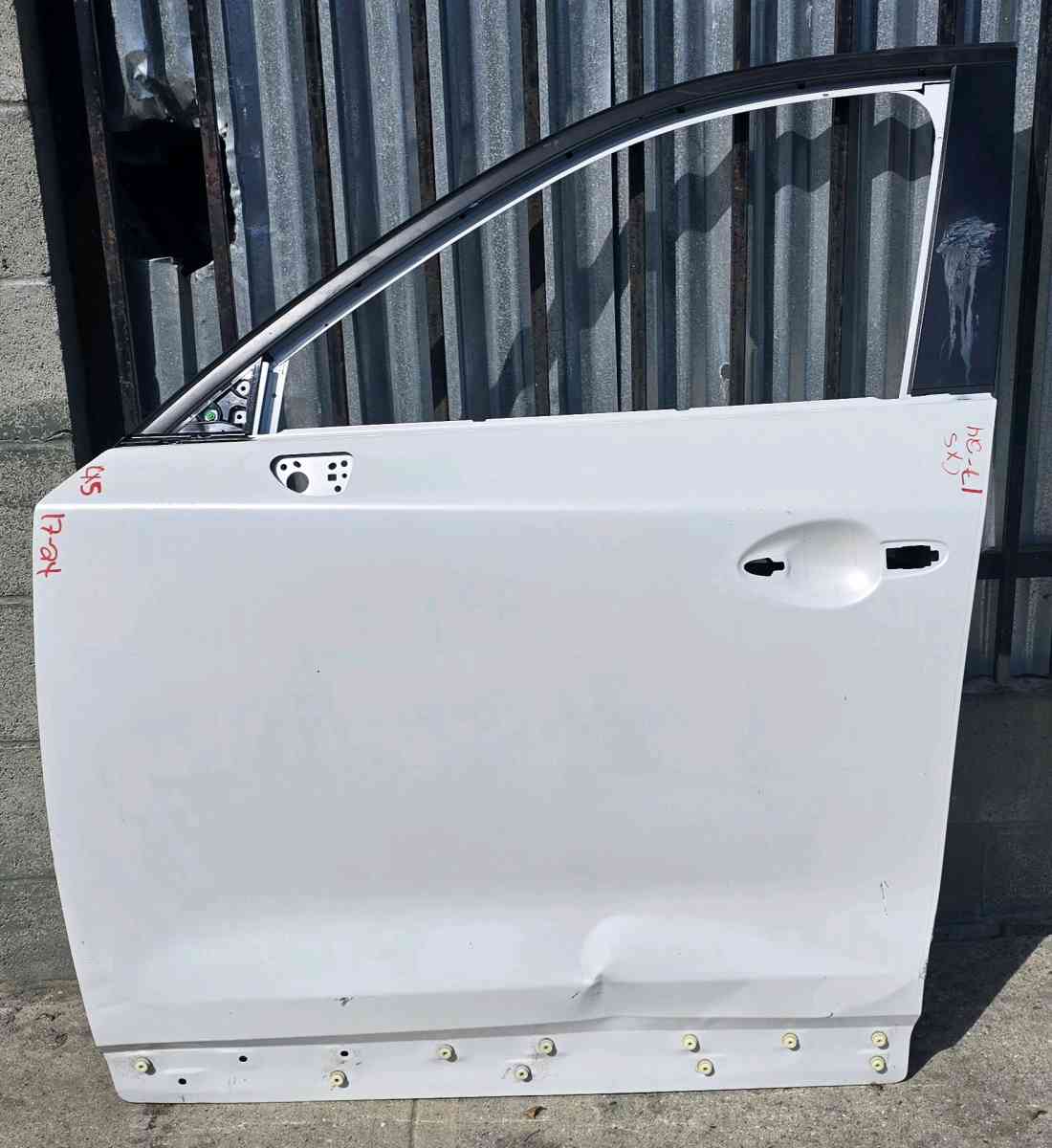 2017 2018 2019 2020 2021 2022 2023 2024 MAZDA CX5 LEFT FRONT - Bell, California