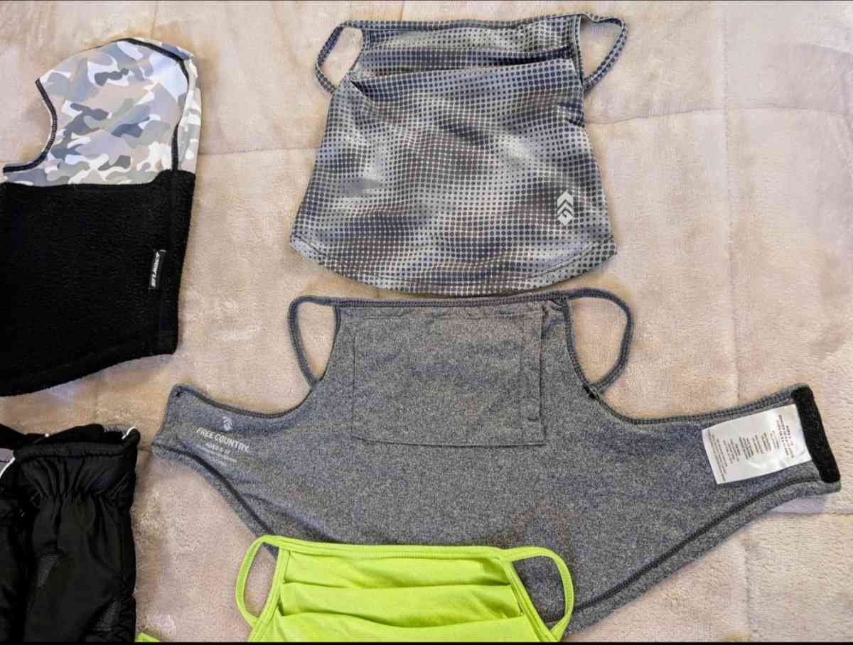 Free Country Youth Winter Bundle Face masks  gloves - Ashtabula, Ohio - FleaMarketBay