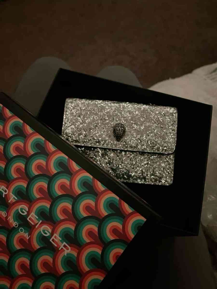 Kurt Geiger Micro Purse message before buying - Miami, Florida