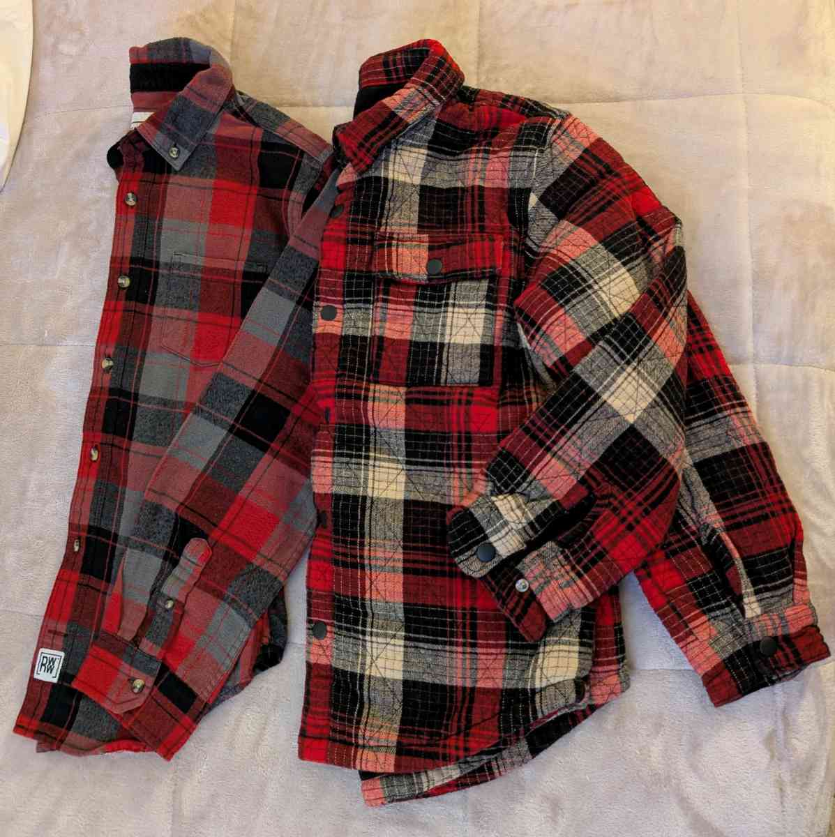 Youth LXL Flannel L  Flannel button up coatXL Bundle - Ashtabula, Ohio