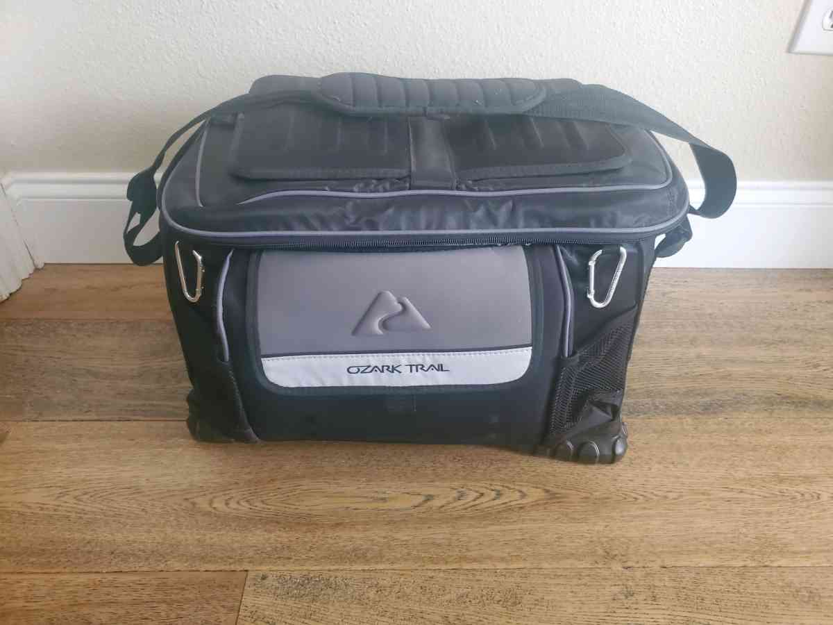 Ozark Trail  Cooler Bag  Soft Side  Hard Bottom  Multi Compa