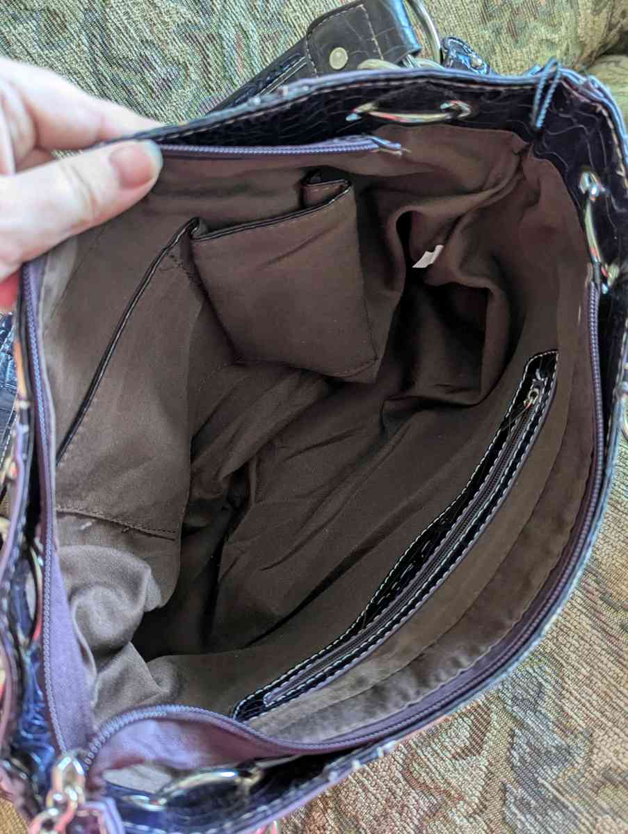 Camouflage Purse - Monroe, North Carolina - FleaMarketBay