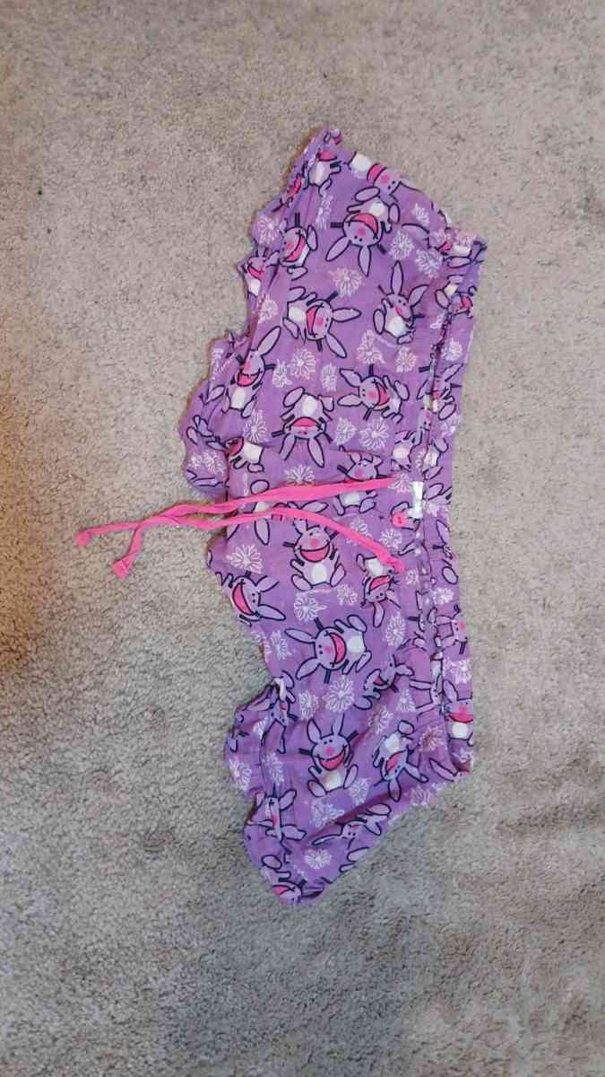 its happy bunny Matching pajama set for women - Elk Grove, California - FleaMarketBay