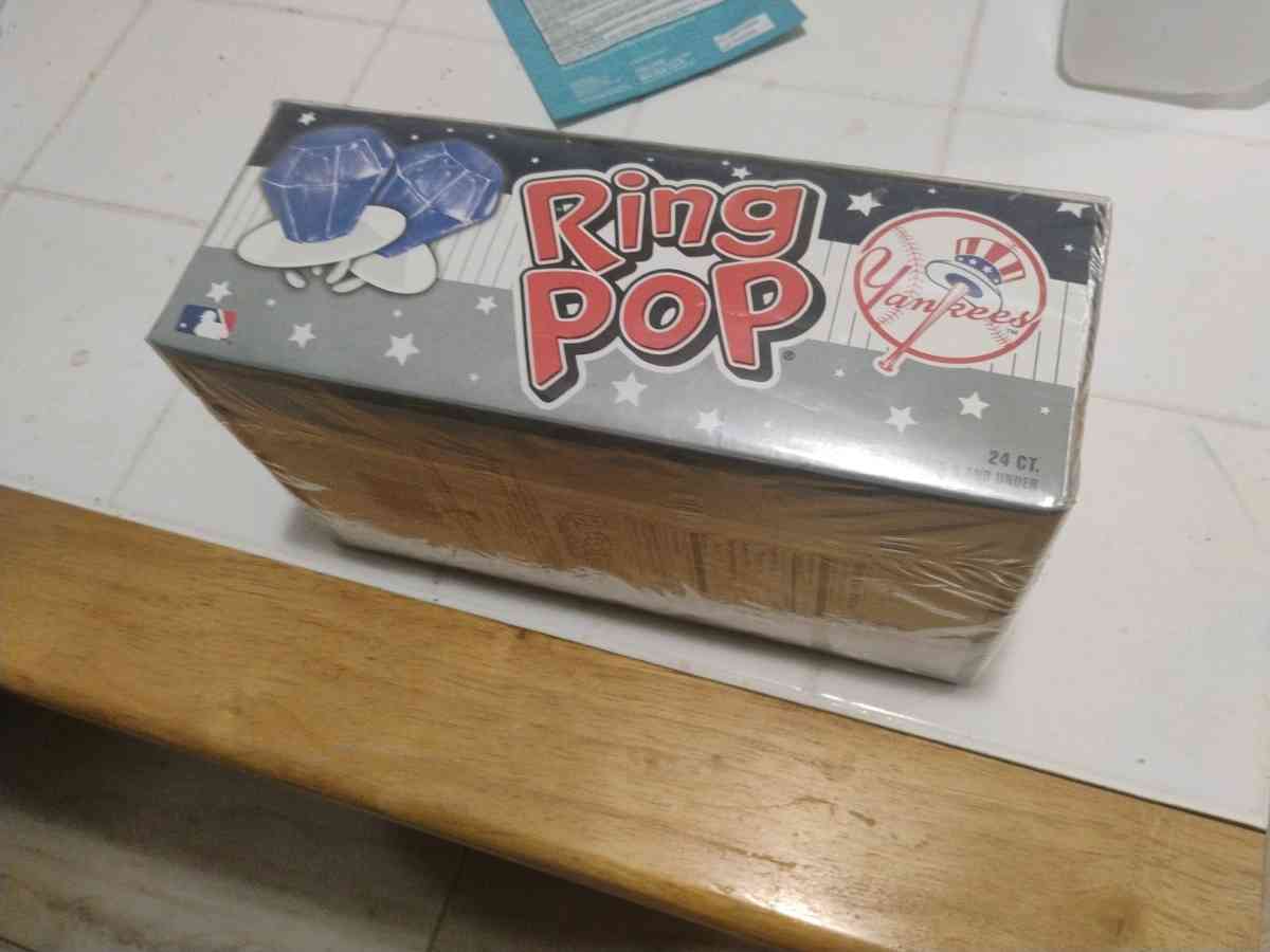 Yankees Ring Pop 2405 OZ 14g Pops NervWT 12 OZ - Millville, New Jersey
