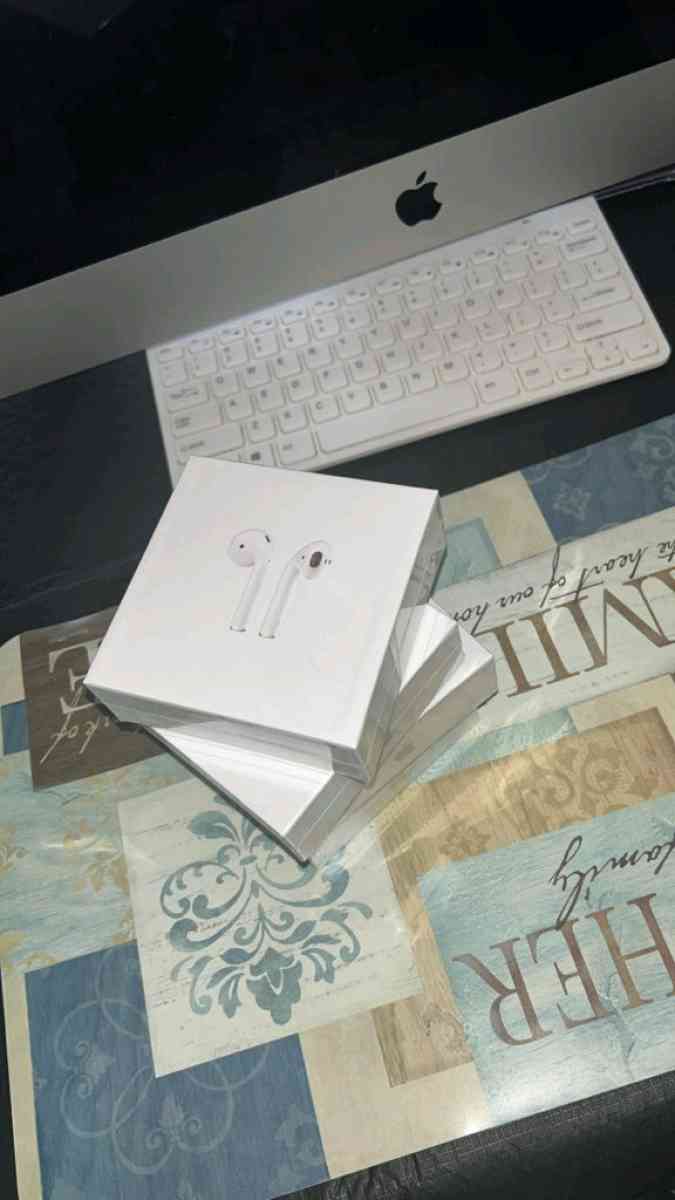DEAL 7 Airpods for 250 - Charlotte, North Carolina