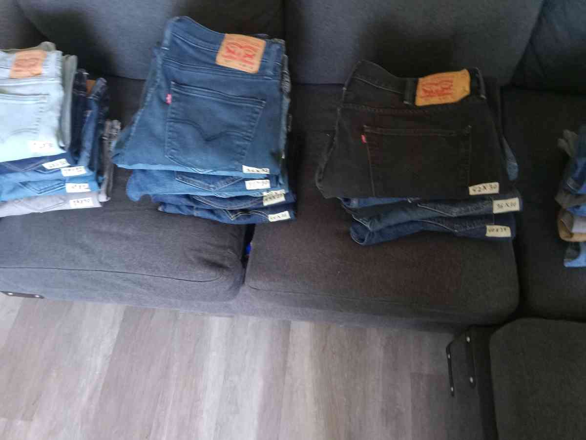 Bendo levis diferentes medidas - Peoria, Arizona - FleaMarketBay