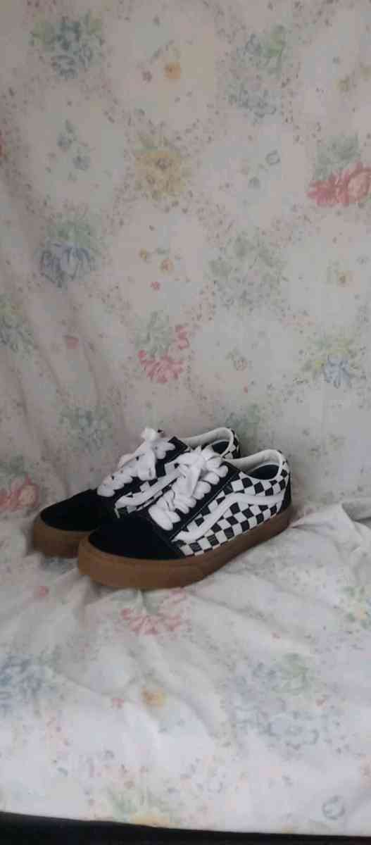 shoes - Virginia Beach, Virginia - FleaMarketBay