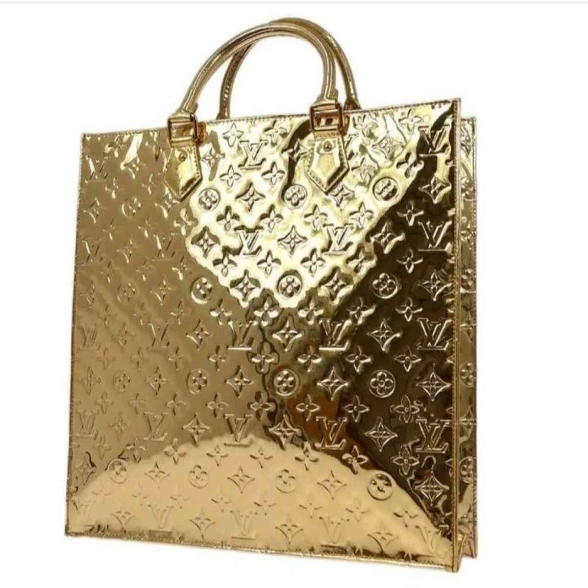 Lv mirror purse - Haughton, Louisiana
