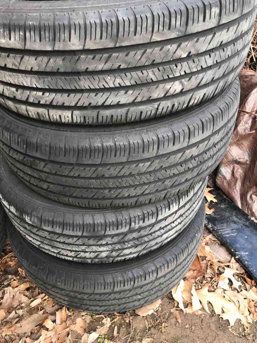 tires 225 65 R17