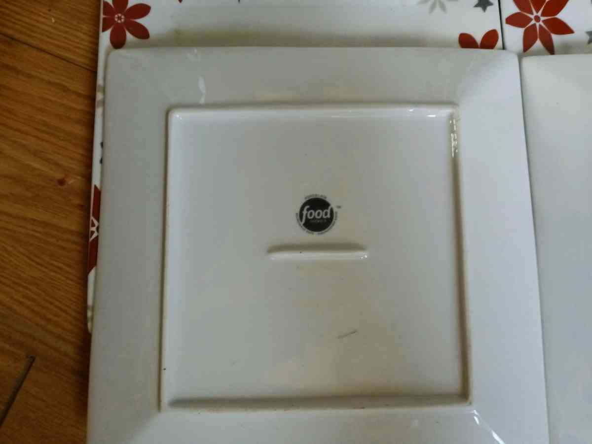 Food Network LINZER STAR 10 Sq Dinner Plate Set 4 Confetti R - Roanoke, Virginia - FleaMarketBay