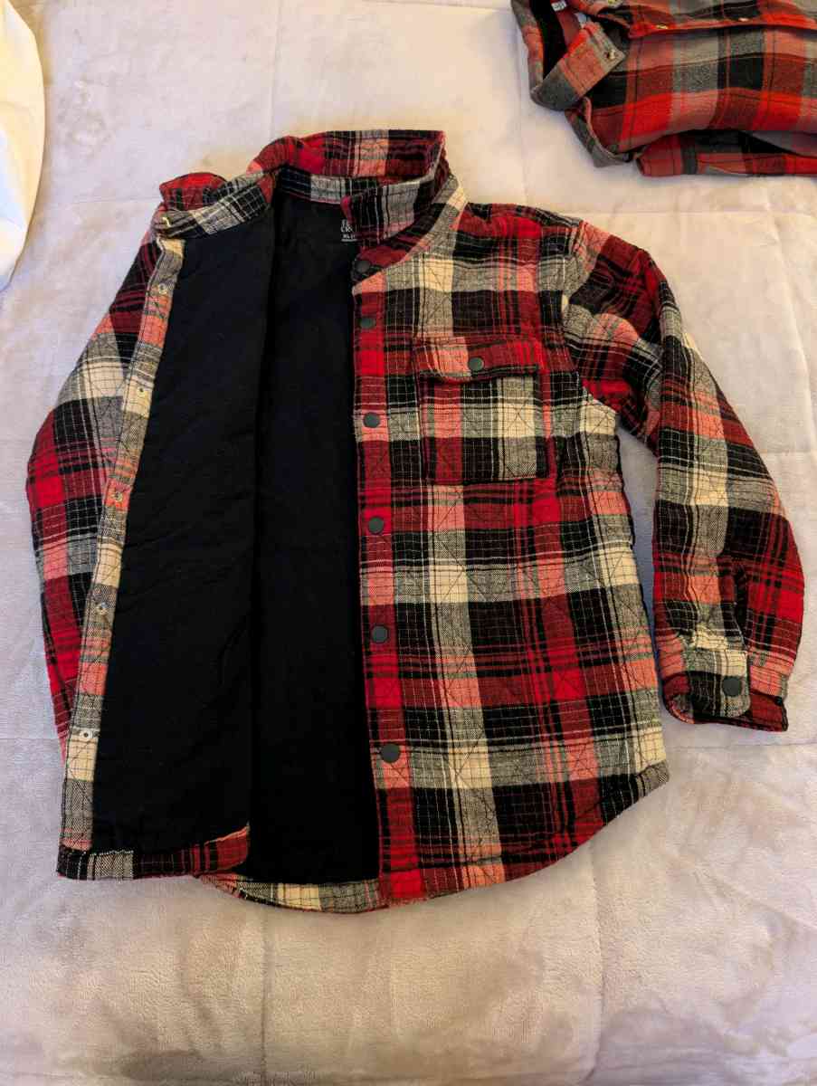 Youth LXL Flannel L  Flannel button up coatXL Bundle - Ashtabula, Ohio - FleaMarketBay