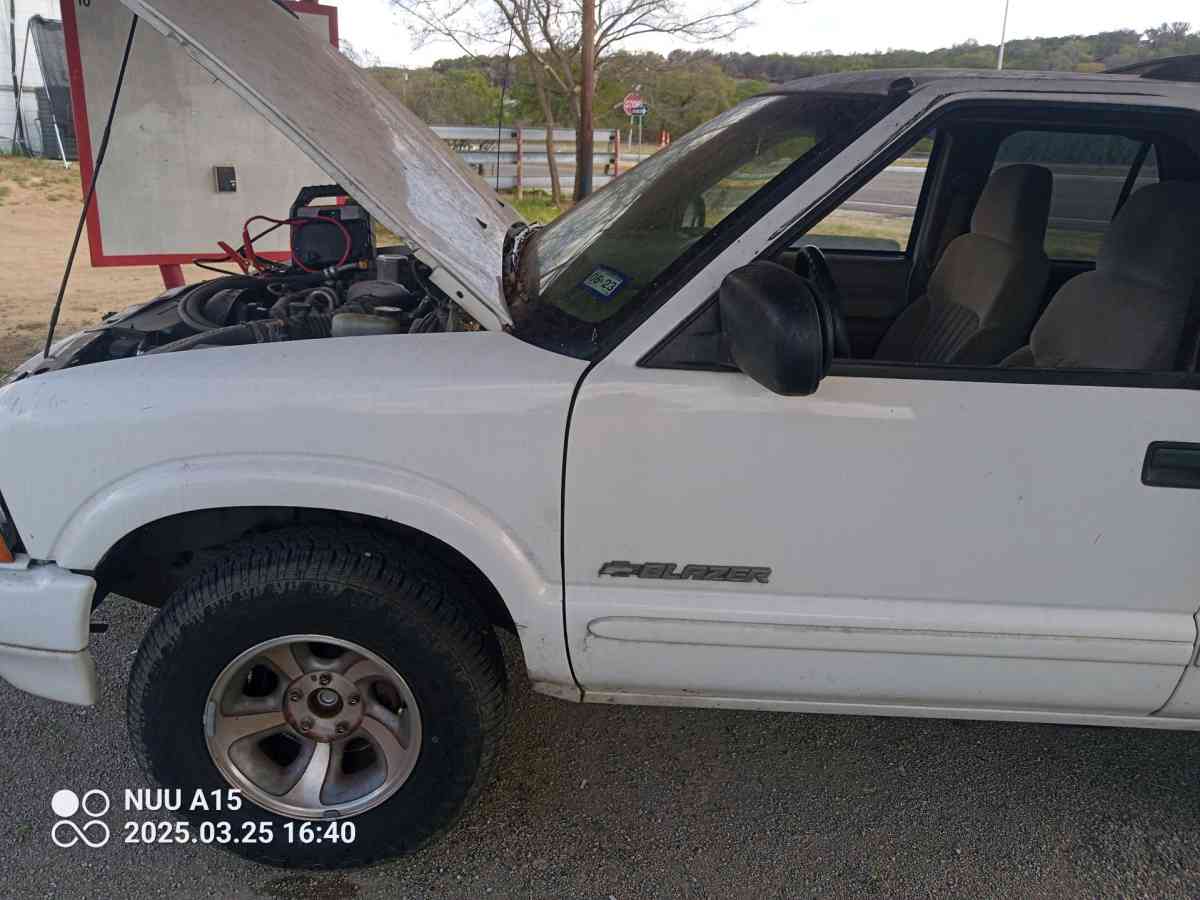 CHEVY BLAZER 2002  43L VORTEC - Llano, Texas - FleaMarketBay