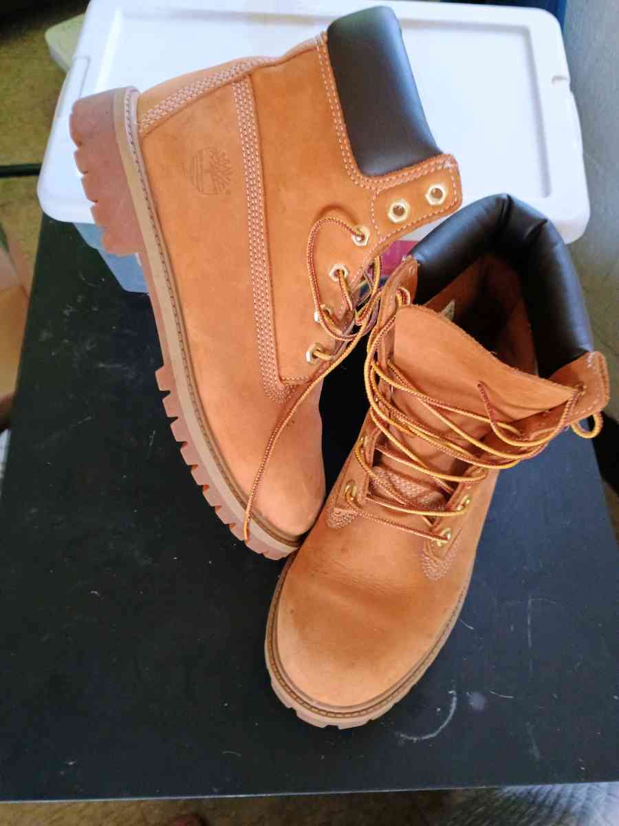 Timberland Boots size 6M Boys